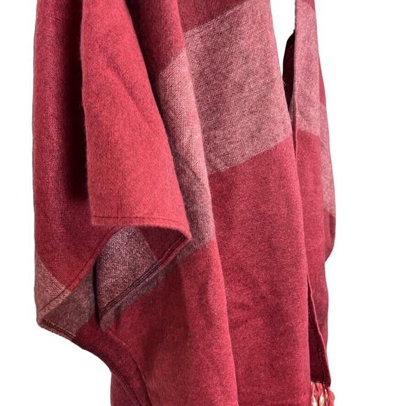 Woolrich Womens Red Fringe Poncho Cape Wide Stripe Open Jacket Cardigan O/S - Picture 3 of 16